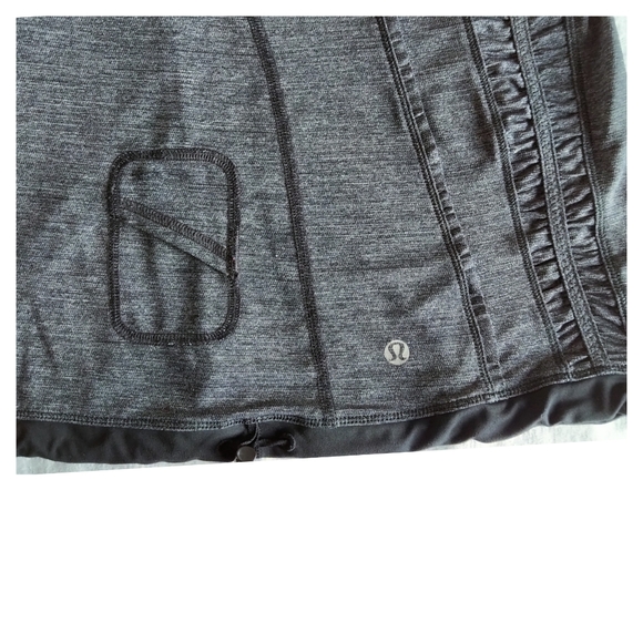 Lululemon Run: Silver Bullet Short Sleeve Tech - Heathered Black - Picture 8 of 11